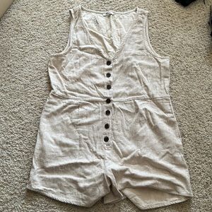 New Madewell petite v-neck button-down, cream